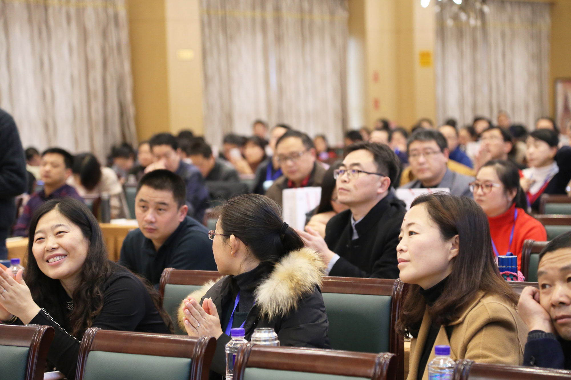 研修学习因该是快乐的，幸福的。