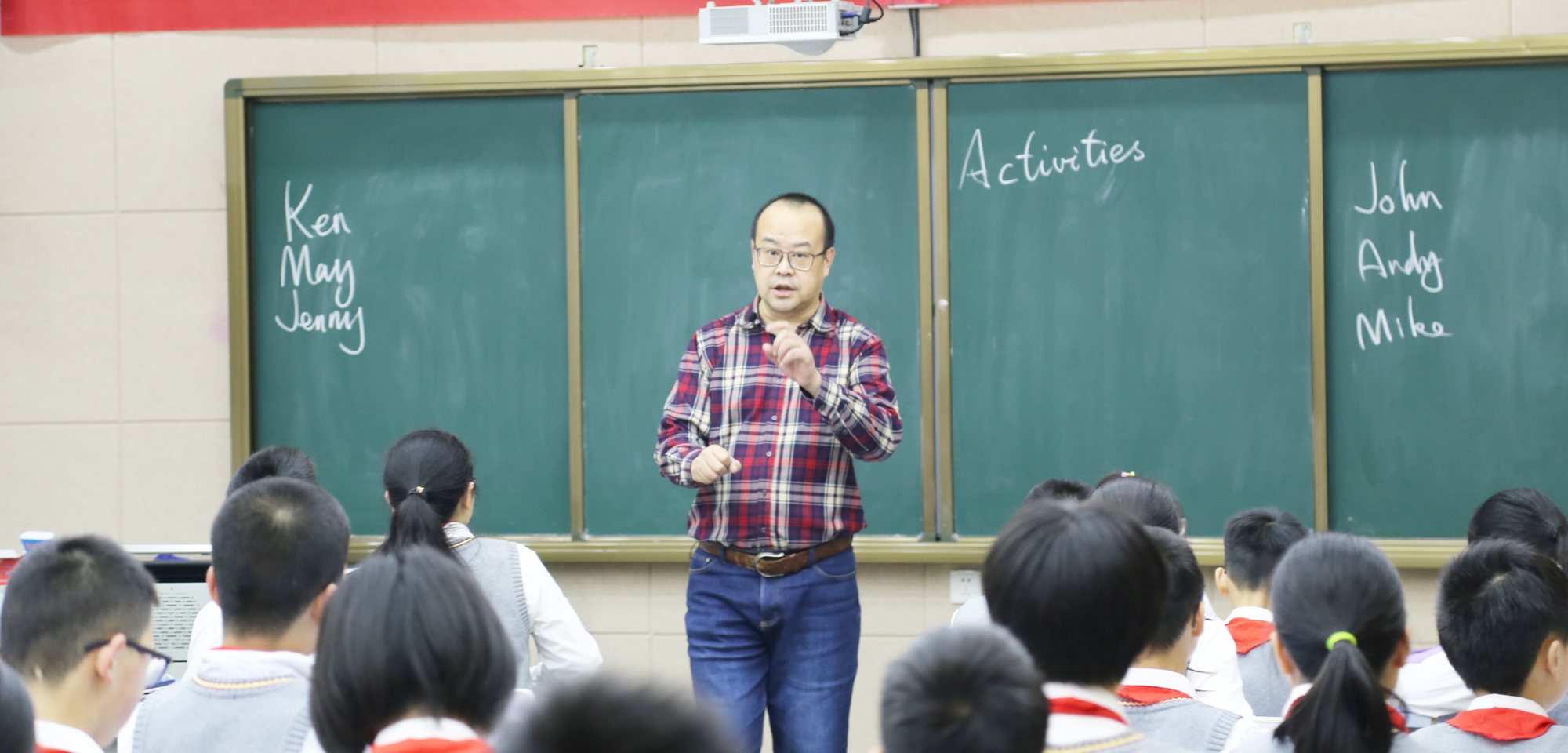 研究院专家、著名英语教学专家田湘军的精彩课堂受到一致欢迎