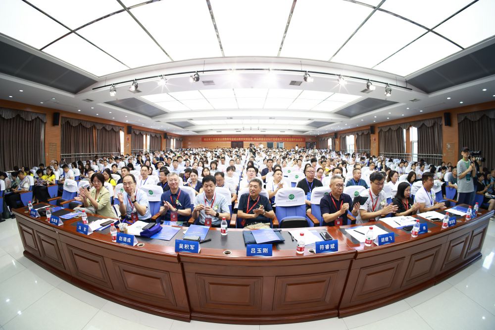 6889ed56cae0a.jpg