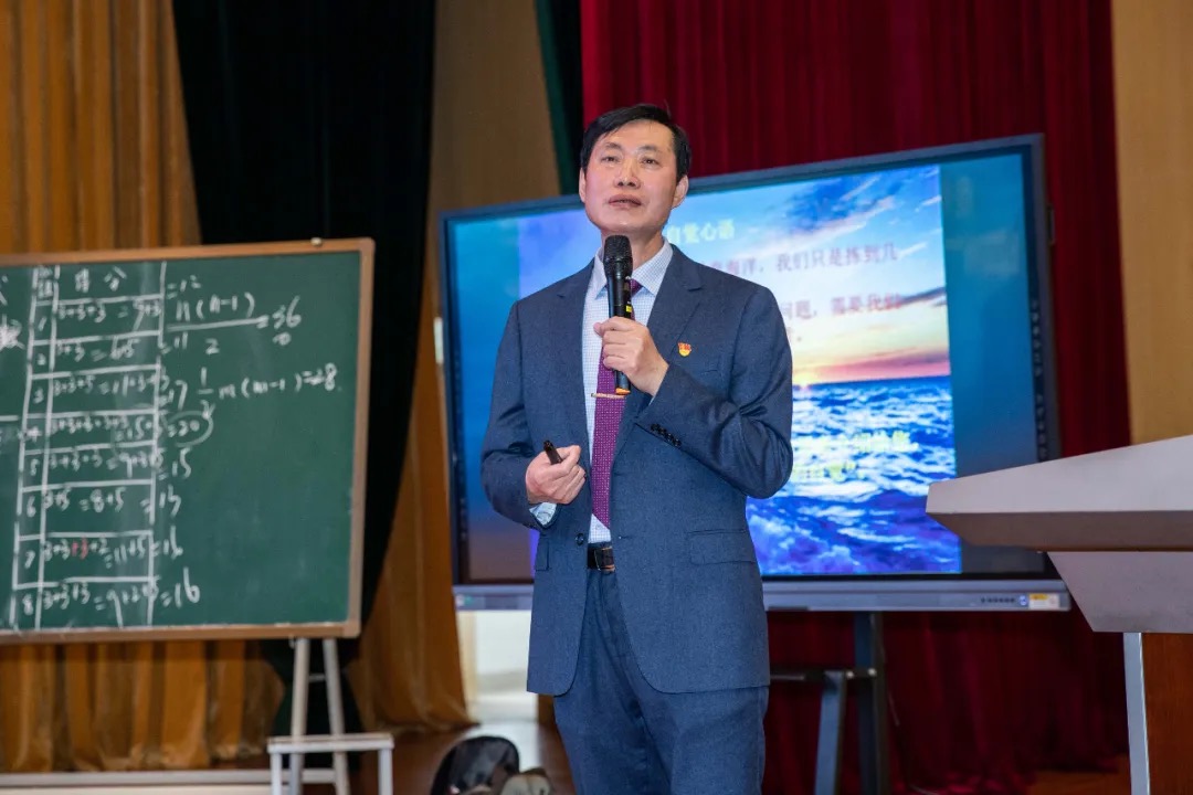 692e8fbd49b9a.jpg 692e8fbd49b9a.jpg