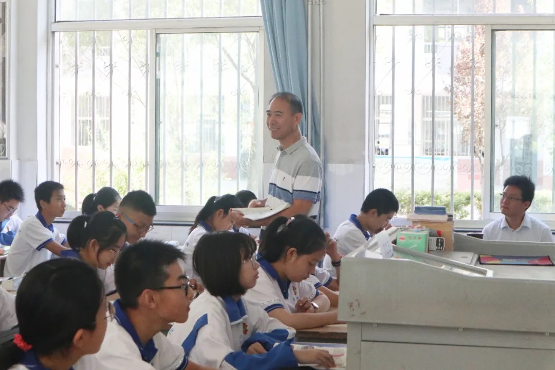 692eb1712b352.jpg 692eb1712b352.jpg